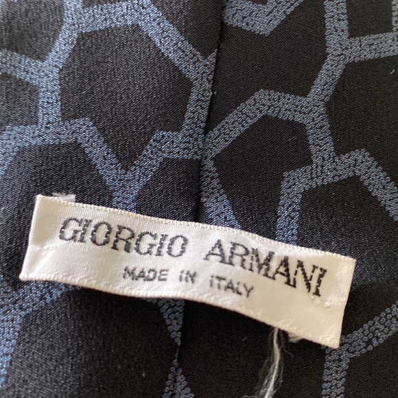 Giorgio Armani silk tie - Picture 3 of 6